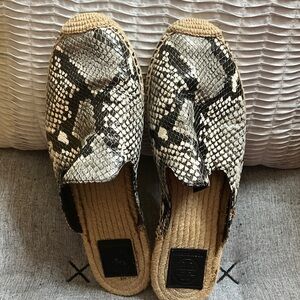 Tory Burch rope snake print flats espadrilles slides embossed leather sz 10
